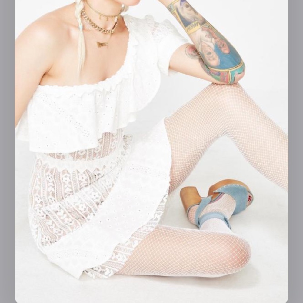 NWT For Love & Lemons Lovebird Lace Mini Dress